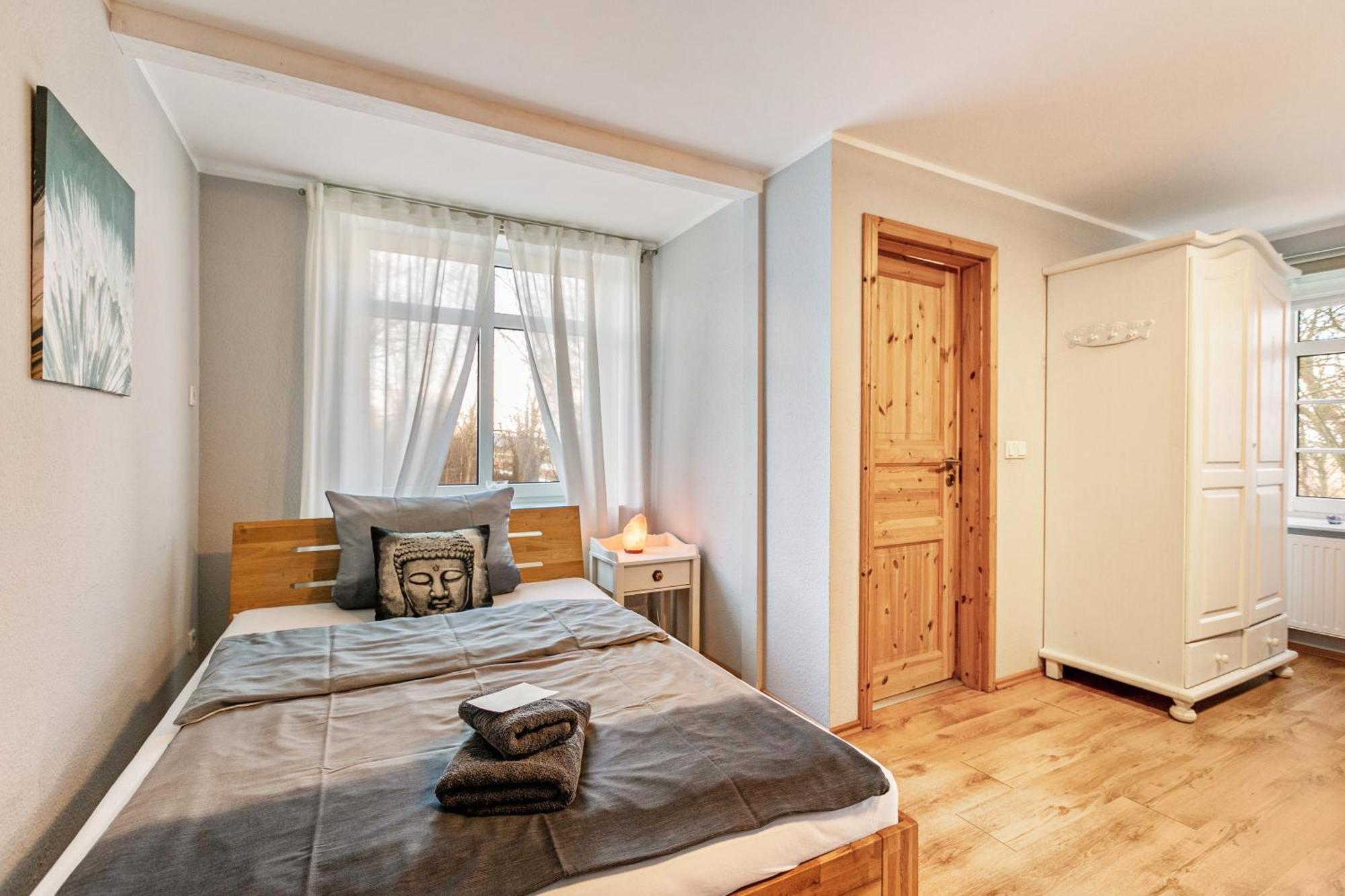 Blauquarz Und Rauchquarz Apartman Reußenköge Kültér fotó